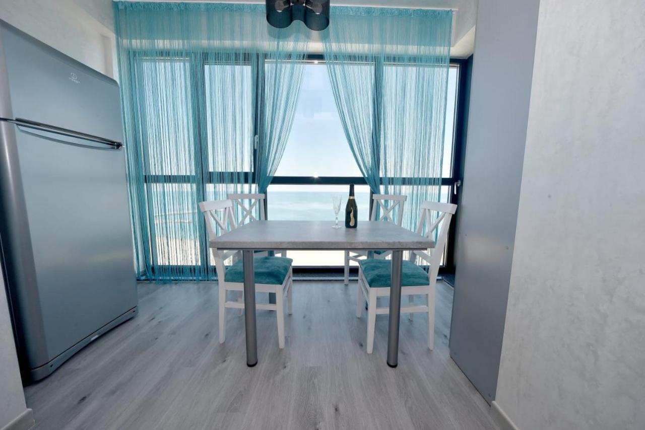 Apartament Turquoise By The Sea Konstanca Zewnętrze zdjęcie